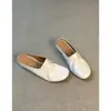 Mocasines sin cordones estilo francés minimalista para mujer Chuyuji, pantuflas a medio paso cómodas con aumento interno de altura y punta cerrada