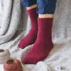 Calcetines de terciopelo a media pierna para hombre, calcetines para suelo tipo alfombra, calcetines de terciopelo de coral, calcetines gruesos de toalla cálidos para dormir, venta al por mayor