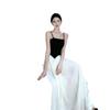 Vestido de verano 2024 con tirantes finos, plisado y estampado industrial en blanco y negro francés, falda larga de nuevo diseño