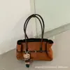 Bolso de Felpa Gamuzada con Diseño Retro de Nicho 2026 Moda Casual Textura Personalidad Bolso de Hombro para Mujer Bolso para el Hombro de Viaje