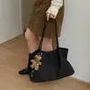 Bolsa Tote Tecida com Textura Estilo Retrô Preguiçoso Nova Outono 2026 para Mulheres Grande Capacidade Nicho Versátil para o Dia a Dia Bolsa de Ombro Único