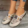 Chinelos Femininos Novos de Verão 2026 com Solado Macio, Tamanho Grande, Bico Fechado, Confortáveis, Color Block, Slip-On para Comércio Exterior