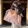 Bolsa de Viagem Portátil Transfronteiriça, Bolsa de Ombro Leve, Bolsa Esportiva Fitness de Veludo Morango, Bolsa de Bagagem Transversal de Grande Capacidade