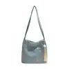 Nuevo Bolso Cubo Estilo Chino Estilo Nacional para Mujer 2026 Nuevo Modelo Bordado Exquisito Bolso de Hombro para el Brazo Bolso Tote Simple Versátil