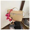 Bolso de mano minimalista estilo coreano, lonchera, bolso cuadrado pequeño para mujer, nuevo modelo 2026, patrón de lichi, moderno, a la moda, bolso cruzado versátil