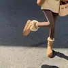Botas de nieve largas grises para mujer, antideslizantes y cálidas, 2026 engrosadas y forradas de felpa, botas de suela gruesa, zapatos de algodón para nieve del noreste para invierno