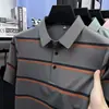 Nova Camiseta Masculina Listrada de Manga Curta de Alta Qualidade para o Verão de 2026, Camisa Polo Masculina Fina de Algodão com Gola