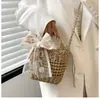 Bolso Cuadrado Hueco con Lazo de Mano Cruzado Retro Casual Tejido de Paja Bolsa de Playa para Mujer Venta al por Mayor