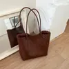 2026 Verano Nuevo Bolso Tote de Gran Capacidad para Viajar Simple de Color Sólido Estilo Coreano Moda Sensación Relajada Personalidad Bolso de Hombro Único