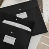 Bolsa ecológica de tecido não tecido tipo envelope preto, embalagem de presente especial para lojas de roupas, sacola de compras, pode ser impressa com logotipo