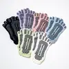 Calcetines de Yoga de Cinco Dedos para Mujer, Antideslizantes Profesionales, Transpirables Finos Estilo Verano, Entrenamiento Físico, Calcetines Tobilleros con Dedos Separados Específicos para Pilates