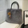 Novas Bolsas de Pelúcia de Alto Padrão para Outono e Inverno para Mulheres, Bolsas Tote de Ombro com Aparência Sofisticada, Bolsas de Pelúcia, Bolsas da Moda e Estilosas