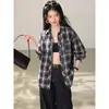 Nova camisa casual chique de outono para usar em camadas, camisa xadrez com proteção solar física, top xadrez para mulheres