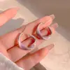 Pendientes de Clip Estilo Francés Retro Retorcidos en Forma de C Esmaltados para Bobina de Mosquito para Mujer, Estilo Ins de Nicho, Lujo Ligero, Pendientes de Gama Alta