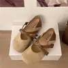 Saia com painéis de sola reta combinada com sapatos de sola baixa, sapatos Mary Jane rasos estilo francês, novo estilo vintage para mulheres, primavera e outono de 2026