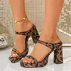 Sandalias de tacón alto con plataforma, punta abierta, suela gruesa, estampado de leopardo para mujer, estilo nuevo de verano, tira única, impermeables, de moda, versátiles