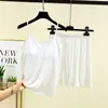 Conjunto de dos piezas para mujer de verano, modal, color liso, sexy, delgado, para casa, con camisola acolchada y shorts
