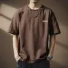 Camiseta de Manga Curta Lavada com Enzimas Estilo Retro Americano de Alta Qualidade para Homens no Verão Algodão Bordada com Letras Meia-Manga Solta para Homens