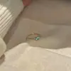 Anillo Atlántida Popular de Xiaohongshu para Mujer, Moderno y Versátil, Diseño de Nicho con un Toque de Alta Gama y Lujo, Disponible para Dropshipping