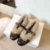 Zapatos de algodón con forro polar 2026 suela suave boca poco profunda punta redonda hebilla de una palabra Mary Jane francés zapatos peludos para mujer cálidos estilo nuevo
