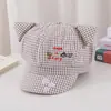 Bonito Boino a Cuadros con Orejas de Gato Bordadas para Mujer, Sombrero Octagonal Fresco y Versátil para Primavera y Verano que Hace que la Cara Parezca Más Pequeña, Moderno