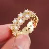 Anillo de Zirconia Curvo Elegante con Piedra Preciosa Azul Real, Lujo Ligero, Dulce y Versátil, Cobre Puro, Exclusivo para Ventas Transfronterizas