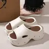 2026 Novo Modelo Chinelos Femininos com Suporte de Arco Aumentadores de Altura e Solado Grosso, com Toque Macio e Elástico, Adequados para Uso Interno e Externo