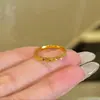 Anel Gelo Picado Estilo Loja de Ouro Anel Céu Estrelado Barra Banhado a Ouro Real Anel Estreito de 2mm Super Brilhante Anel de Casal Anel Liso para Dedo Feminino