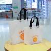 Bolsa no tejida en stock Tienda de ropa Ropa para niños Bolsa de compras para mujer Bolsa no tejida de alta calidad y de buen aspecto