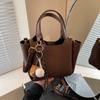 Bolso de Mano Retro para Otoño e Invierno Bolso Cesta para Mujer 2026 Nuevo de Moda Nicho Bolso Cubo Versátil Bolso de Hombro Cruzado