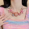 Nuevo Collar de Cadena para Clavícula Versátil Exquisito Dulce Lujo Accesible Nicho Elegante Retro Campo Verde Verano Flor de Bosque