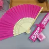 Comercio electrónico transfronterizo abanico femenino elegante más vendido 21cm abanico de boda abanico femenino caja hueca 14 colores opcionales