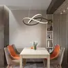 Candelabro Creativo de Hierro Forjado Lámpara LED para Sala de Estar Moderna Simple Nórdica Lámpara para Dormitorio Principal Lámpara Personalizada para Comedor Lámpara para Estudio