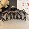 Pinza para el pelo con flor rosa para cabello fino, pinza elegante para recogidos en la parte trasera de la cabeza, pinza de tiburón para peinar el cabello