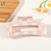 Pinza para el cabello con transferencia de calor Qiyue Pinza de tablero de ajedrez de alta gama para mujer Pinza de tiburón de tamaño mediano Pinza para el cabello Accesorios para el cabello