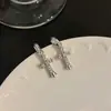 Pendientes de Cruz Dulces y Frescos para Mujer, Pendientes de Botón Colgantes, Estilo Minimalista, Diseño Único, Accesorios para Orejas de Chica Popular de Nicho y Distintivos