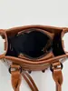 Shuai Mijia 2026 Verano Nuevo Remache Bolsa para Teléfono de Motocicleta Bolso Cruzado Pequeño Dulce Fresco de Moda Bolso de Mano para Mujer