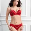 Conjunto de Sutiã com Strass de Luxo Leve para Mulheres, Top Fino e Calcinha Grossa, Realça Seios Pequenos, Aro para Sustentação, Junta os Seios Laterais, Conjunto de Sutiã Vermelho da Moda