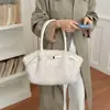 Bolso de felpa para axila de gran capacidad de moda transfronteriza, bolso tipo cesta de verduras elegante de alta gama, bolso tote simple versátil moderno de un solo hombro