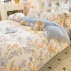 Juego de Cuatro Piezas de Terciopelo de Leche Engrosado 2026 con Estampado Floral Fresco Juego de Ropa de Cama de Vellón de Coral, Funda de Edredón Individual/Doble, Popular en Transmisiones en Vivo