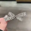 ¡Espumoso! Pinza para el Cabello con Estrella y Lazo Estilo Y2K para Mujer, Pequeña y Delicada, Aspecto de Alta Gama, Pinza para Flequillo Lateral, Pinza de Pato