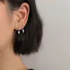 Hebilla Cruzada para Oreja Aro Pequeño para Oreja Personalizado Simple Estilo Frío Pendientes Elegantes Tachuelas Elegantes Moda Versátil Hip-hop Nicho