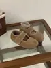 Versão Couro Vaca 2026 Retro Francês Aumento Interno de Altura Pelúcia Birkenstock Sapatos para Mulheres Uso Externo Veludo Plus Quente Velcro Mágico Sapatos Peludos