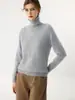 Nova blusa de base de malha de caxemira para outono e inverno, suéter de cor sólida moderno, simples, macio, confortável, com gola alta para mulheres