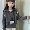Tricô Cinza para Meninas Roupas de Outono e Inverno para Crianças de Tamanho Médio e Grande Estilo Coreano Gola Contrastante Tricô de Manga Longa Novo Estilo Outono e Inverno