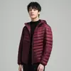 Ligera y fina chaqueta de plumón para hombre con capucha, cálida, de invierno, moda, marca nueva, abrigo para hombre, chaqueta de plumón de pato blanco para hombre