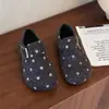 Zapatos de Peluche Cálido de Terciopelo con Lunares Retro para Niñas Birkenstock 2026 Invierno Nuevos Casuales Cómodos Zapatos de Algodón de Princesa