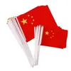 Día Nacional China Bandera Roja de Cinco Estrellas No. 7 No. 8 Banderas de Mano con Palo Actividades de Celebración para Jardín de Infantes Banderas Rojas Pequeñas para Animar