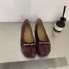 Zapatos planos para mujer con pliegues y puntera dividida, decorados con perlas dulces, con plataforma interna para aumentar la altura, cómodos mocasines de piel genuina que no cansan los pies