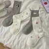 Calcetines Blancos Lindos para Niñas Sin Bordado Sin Costuras Algodón Puro Calcetines de Media Pantorrilla Temporada de Primavera y Otoño Ins Dibujo Animado Cachorro Calcetines Largos para Mujer
